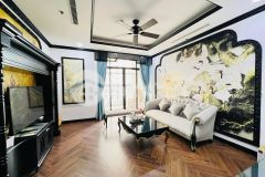 Bán nhà phố nguyên hồng kinh doanh đỉnh, ngõ thông, ô tô tránh