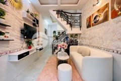 Nhà mới đẹp tiện ích xung quanh 21m2 2.45 tỷ đs 14 p8 gv