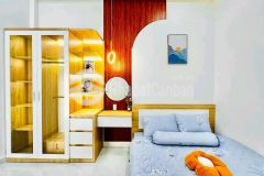 Nhà 5 tầng, có sân thượng, sân để xe giáp phú nhuận