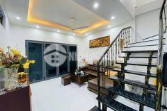 Bán nhà ngõ 10 võng thị tây hồ, lô góc nhà đẹp ở luôn, diện tích 43m2 giá 5.4 tỷ