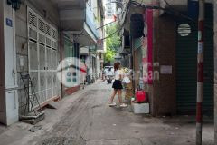 Bán nhà đại cồ việt hai bà 61m2, 5 tầng. 20m ra phố 6.3 tỷ