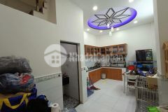 Nhà ngay cổng aeomail tân phú dt 4x9,5 1 lầu giá 3.2 tỷ tl mạnh