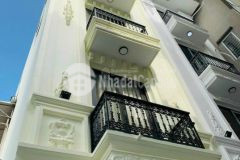 Bán nhà 5 tầng, mới đẹp, thang máy, ôtô tránh tại phường giang biên, long biên