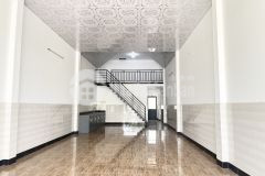 Cho thuê nhà trệt lửng mới đẹp 125m2 mặt tiền kinh doanh kdc 586