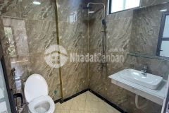 Duy nhất căn nhà 5 tâng mới xây tại long biên cần bán lại, giá tốt nhất.0936213266