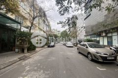 Cần bán bt liền kề fafim vnt tower khu hiếm nhà bán kinh doanh văn phòng spa thang máy xịn