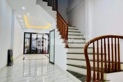 Bán nhanh nhà 5 tầng gần vinsmart giá chỉ 4.5 tỷ