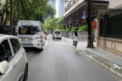 Bán nhà 6 tầng thang máy văn cao, liễu giai, ô tô đỗ cửa, vào nhà, 43m2 giá 10.9 tỷ