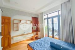 Nhà mới, hẻm xe ô tô, 4 tầng, có ban công, sân thượng