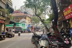 Cơm cháo bún phở trong lòng phố cổ những con phố không ngủ.