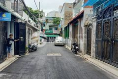 Giảm 600tr nhà bình tân kế bên tân phú hxh 7m, 120m2,5x22. 3 tấm mới giá 5.8 tỷ tl