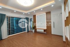 Bán nhà riêng giáp bát, ô tô, dt 42 m2 4t, mt 5,3 m, giá chào 3 tỷ 8, lh 0984417892.