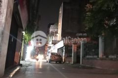 Bán nhà 33m x 5 tầng phố bồ đề quận long biên. chỉ 1 nhà ra phố gần hồ giá 3,6 tỷ