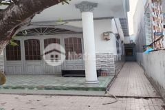 Bán nhà biệt thự sân vườn đất thổ cư, nhà đẹp ở ngay, nhỉnh 4.x tỷ