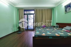 Bán nhà đông tác 42m2, mt 4m. ngõ thông oto vào kd vào 8.3 tỷ