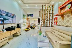 Hẻm 6m, nhà 5 lầu,6 phòng ngủ tân sơn nhì tân phú chỉ nhỉn 6 tỷ