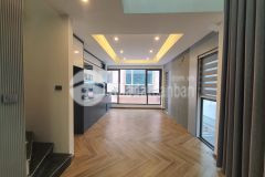 Bán nhà phố trạm gần aone long biên 55m ô tô vào nhà