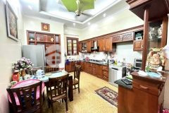 Chỉ hơn 4 tỷ có nhà thụy khuê ngõ bagac dt 51m2 gần oto