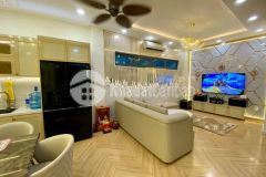 Trương công định tân bình. xe hơi đổ cổng. 47 mét 3 tầng 3 pn