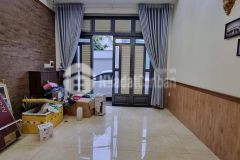 8,2 tỷ có ngay nhà 53,2 mét tô hiến thành 3pn 3wc 3tầng. bên hông bigc