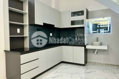 Nhà mới xây 4 tầng 1 trệt 3 lầu đường nam hồ, p11, đà lạt.