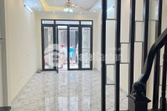 Bán nhà đẹp phố tân mai, dt 34m2 x 5t, mt 4,6 m, giá chào 3 tỷ 6, lh 0984417892.