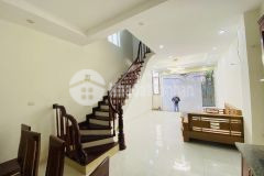 Nhà dân tự xây lô góc 1 bước ra phố ô tô sát nhà ngõ nông rộng thoáng tiện ích bạt ngàn.