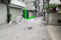 Bán nhà thạch bàn, long biên 50m2, mt 4,5m ôtô tránh,phân lô, kd 3,9tỷ. 0374699896