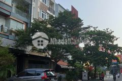 Bán nhà mt lớn 4 tầng 138m2 đối diện lampark 81 vị trí đắc địa nguyễn hữu cảnh, phường 22, quận