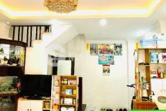 Bán nhà nguyễn văn linh, lô góc 2 mặt thoáng rộng mát, 32m2 x6t, giá bán 3.95 tỷ