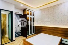 Nhà 70m2, có thu nhập, chỉ 4.8 tỷ, hẻm xe hơi