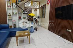 Cần bán nhà mặt ngõ lô goc ôtô tai qua nha gần phố 53m 14xtỷ trần khát chân