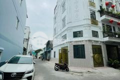 Bán nhà 4 tầng cách mặt đường 20m cmt8 quận 3 ngay dự án tuyến metro số 2 0902934079