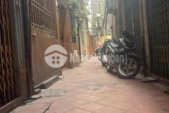 Em cần bán căn tại nguyễn đức cảnh, diện tích 22 m2 x 2 tầng giá 1.9 tỷ