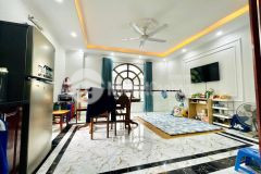 Giảm sốc, bán nhà nguyễn văn linh, ngọc trì, thạch bàn, 35m2, lô góc, ô tô, kinh doanh