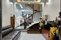 Chuyển việc, bán nhà nguyễn văn cừ, long biên 36m2, 5t chỉ 3,65 tỷ gần cầu chương dương