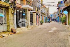 Nhà đẹp tân phú, 2 tầng 40m2 ngang bề thế 4m, giá nhỉnh 3 tỷ.