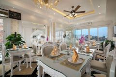 Bán khách sạn mặt phố lương ngọc quyến 306m2 mt 9.5 mét dòng tiền 15 tỷnăm lh 0944523668