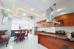 Chỉ 28 tỷ chủ ngộp bank sâu bán tòa nhà 7 tầng kinh dương vương, q6 125m2