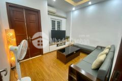 Bán nhà 5 tầng 40m2 đường láng, ngõ thông láng hạ, nhà đẹp ở ngay chỉ nhỉnh 5 tỷ.