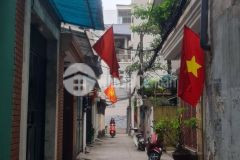 Nhà phố nguyễn sơn, ngõ thông, phân lô, ô tô qua nhà, dân trí cao, ở sang.