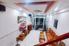 Bán nhà 4 tầng đường xe tải đang cho thuê 25triệutháng nguyễn giản thanh quận 10 0902934079