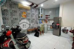 Cho thuê nguyên căn lý chính thắng 30m2 quận 3 5 lầu chỉ 20 triệu 0347995670