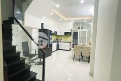 Doanh thu 20tr tháng giá chưa tới 100 trm2 nhà 4 tầng