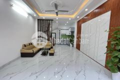 Bán nhà quận thanh xuân, ngõ rộng thênh thang,gần phố. 43m x5 tầng mt 5m. 5,x tỷ