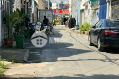 Cần bán căn nhà 82m2 ở hóc môn giá 750 triệu.shr