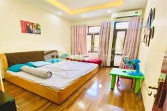 Bán nhà đẹp lạc long quân,cầu giấy,46m,4m,30m ô tô tránh,giá chỉ 6.3 tỷ lh hải cg 0966866250
