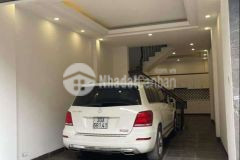 Nhà mới làng trạm, cổ linh, ngõ thông rộng ô tô vào nhà, diện tích 56m2x 5 tầng, giá 5 tỷ