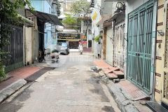 Bán nhà phan văn trường cầu giấy 50m 5t mt 4,5m, gara, ô tô tránh, kinh doanh, 10,5 tỷ.