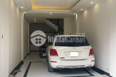 Bán nhà 5 tầng còn mới, phố trạm, 40m2, lô góc, ô tô đỗ, mặt tiền rộng, đầu cầu vĩnh tuy, 3 tỷ 8.